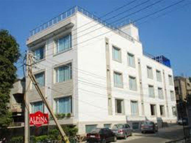 알피나 호텔 앤 스위트 뉴델리 외부 사진